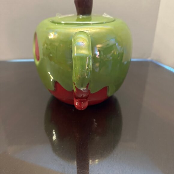 Disney Poison Apple Tea Pot -Villians Snow White Halloween-Hand Painted NWT - Picture 2 of 6